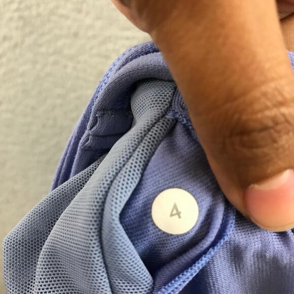 Lululemon Power Pose Blue Tank Top - Size 4 - Excellent! - Picture 4 of 8